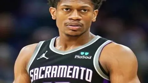 “本季金球奖领跑者数据揭秘：萨拉赫30进球21助攻，姆巴佩27球4助夺目”